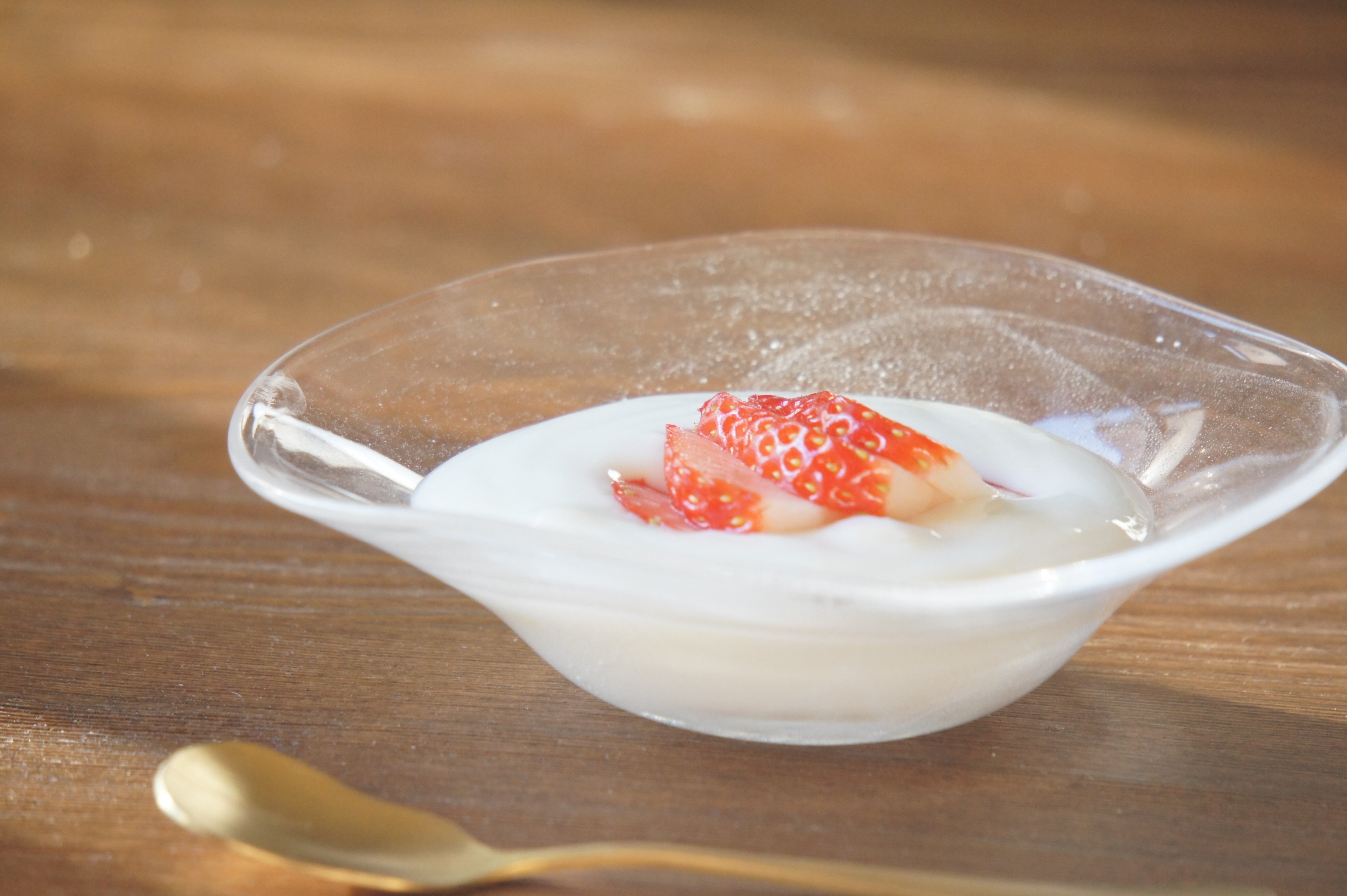 〈 flow 〉 unevenness bowl ｜ 不揃いな中鉢